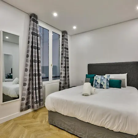 Urbanflat 92 - Beautiful In The Center Of شقة