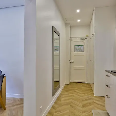 Urbanflat 92 - Beautiful In The Center Of Apartament