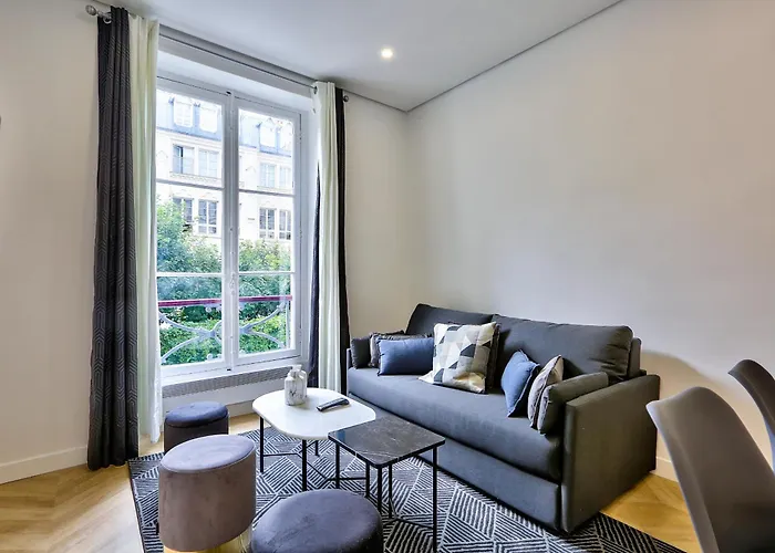 Urbanflat 92 - Beautiful In The Center Of * باريس